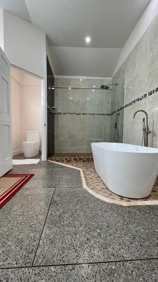Отель Stonetrail Arnos Vale Экстерьер фото